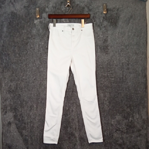 Abercrombie & Fitch The Jean Legging High Rise Skinny White Womens  28 - Picture 1 of 10